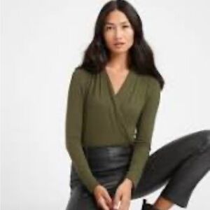 Banana Republic Mock-wrap Top, Size Small